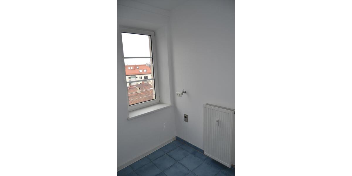 Dachgeschoßwohnung Augsburg - 5 Zimmer, 170 m&sup2;, 1.685&euro; | Angebot:26350218