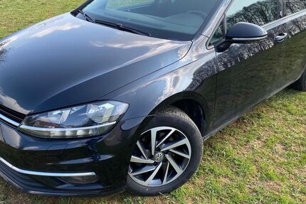 VW Golf 137.220 km 9.999 &euro; Nürnberg 90489