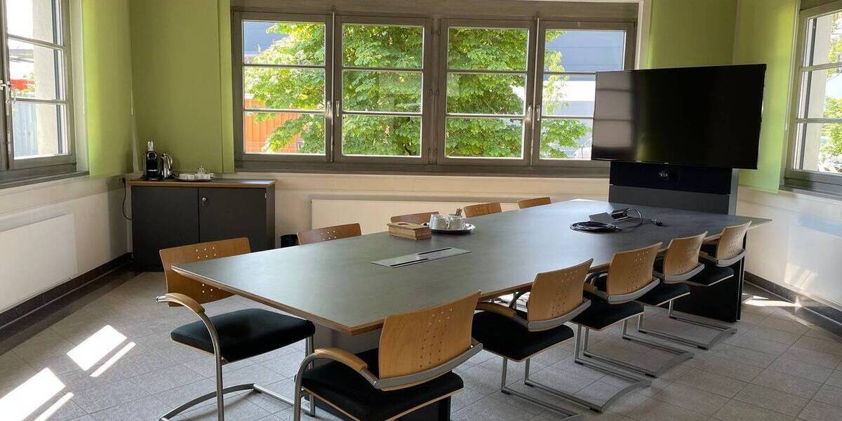 Gewerbeobjekt Reutlingen Jettenburg - 1 Zimmer, 645 m&sup2;, 5.800&euro; | Angebot:25536740