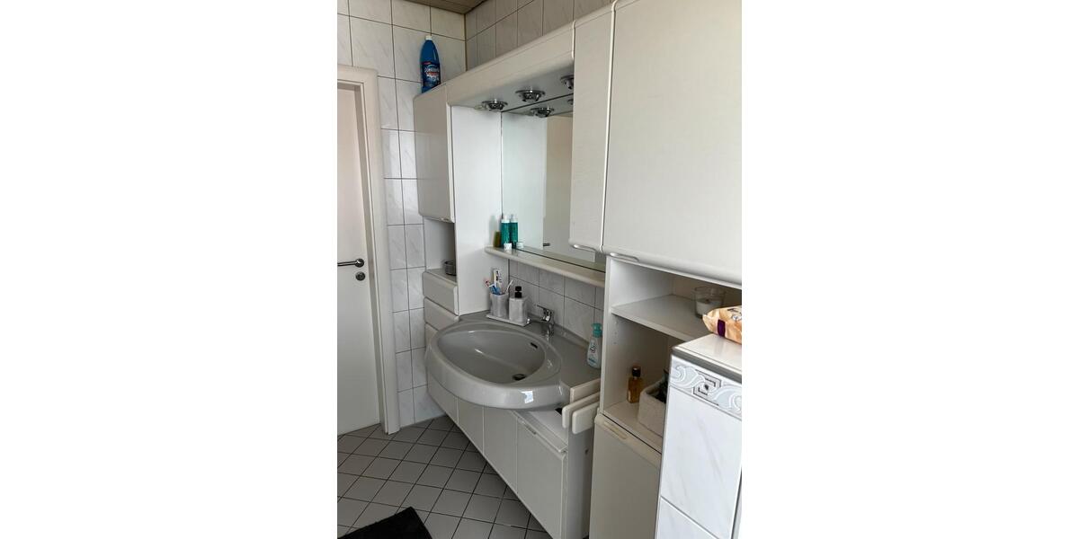 Dachgeschoßwohnung Meitingen - 3 Zimmer, 65 m&sup2;, 850&euro; | Angebot:26678749