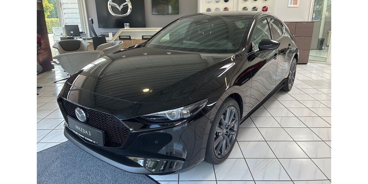 Mazda 3 2.870 km 27.970 &euro; Marschacht 21436