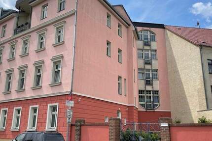 Ihr modernes Zuhause im Altbau mit großer Loggia 2 zimmer