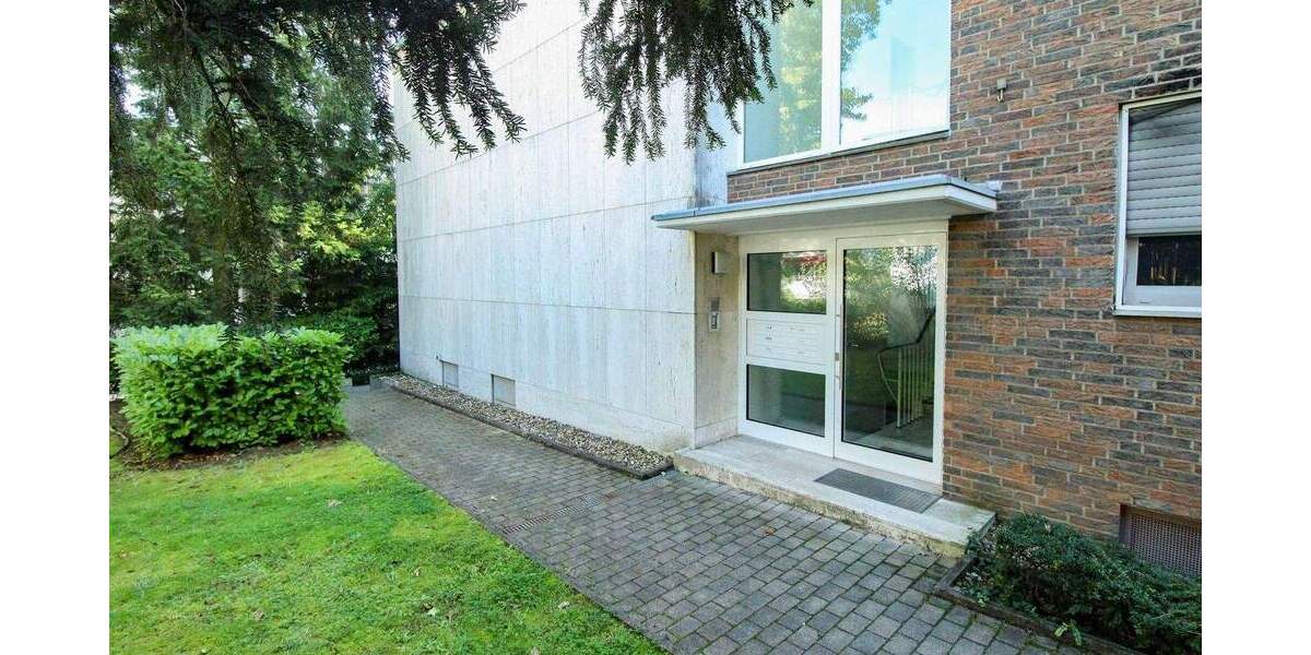 Ab 1. April bezugsfrei: Terrassenwohnung am Unterbacher See 1 zimmer