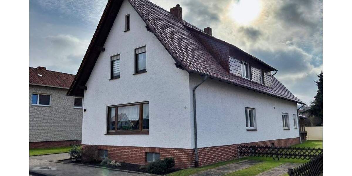 Mehrfamilienhaus, Wohnhaus Lübbecke - 9 Zimmer, 237 m&sup2;, 359.000&euro; | Angebot:25400063