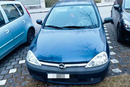 Opel Corsa 151.000 km 800 &euro; München 81827
