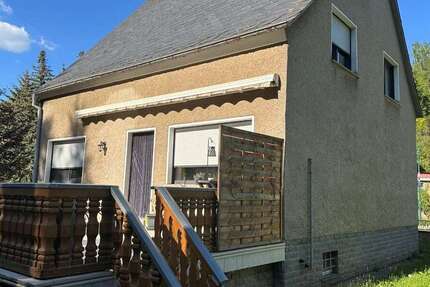 Saniertes Einfamilienhaus mit zwei Garagen in guter Wohnlage - Haus Unterwellenborn | Angebot:26777918