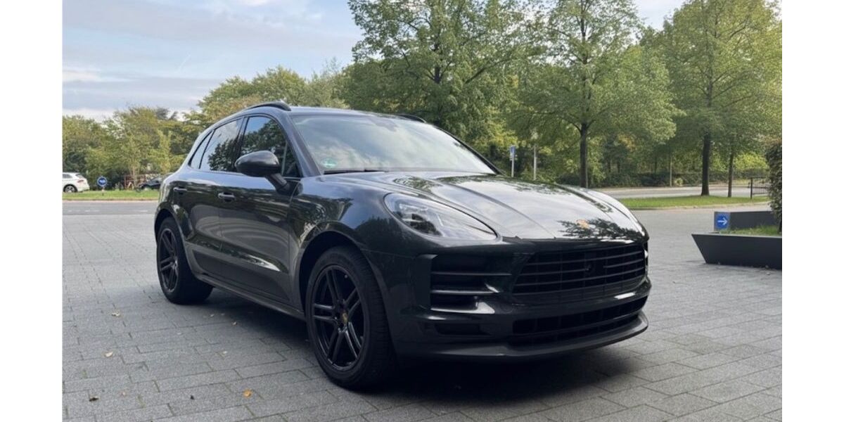Porsche Macan 88.000 km 47.400 &euro; Düsseldorf 40221