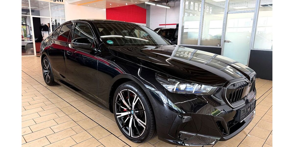 BMW i5 5.450 km 69.850 &euro; Köln 50739