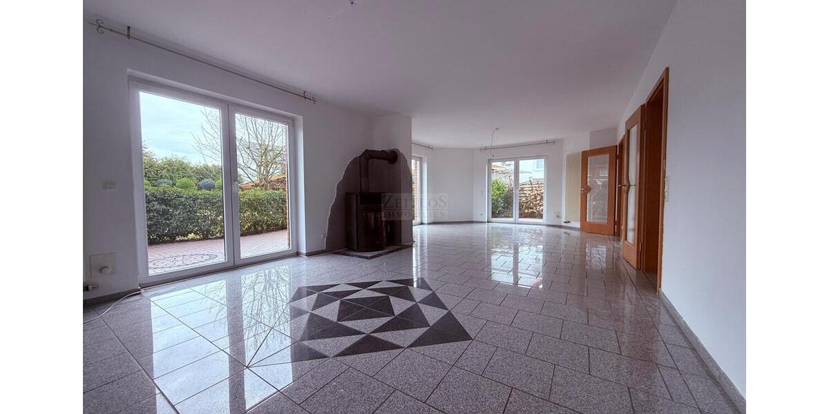 Einfamilienhaus Delmenhorst - 2.5 Zimmer, 120 m&sup2;, 1.280&euro; | Angebot:26662270
