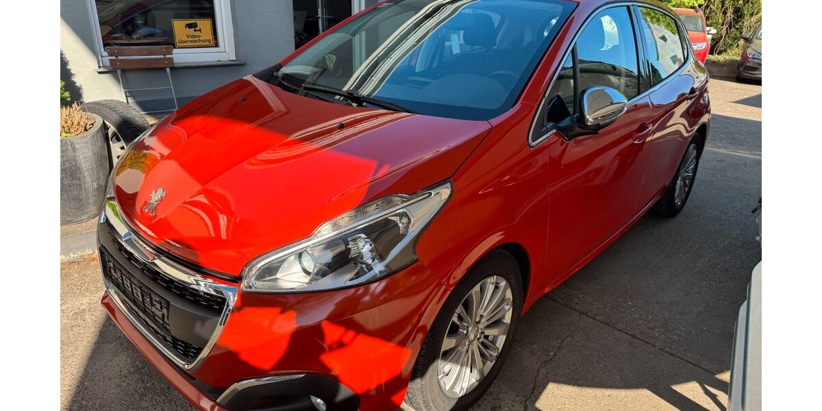 Peugeot 208 116.000 km 6.450 &euro; Nürnberg 90453