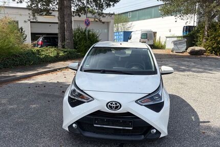 Toyota Aygo (X) 59.018 km 9.999 &euro; Barsbüttel 22885