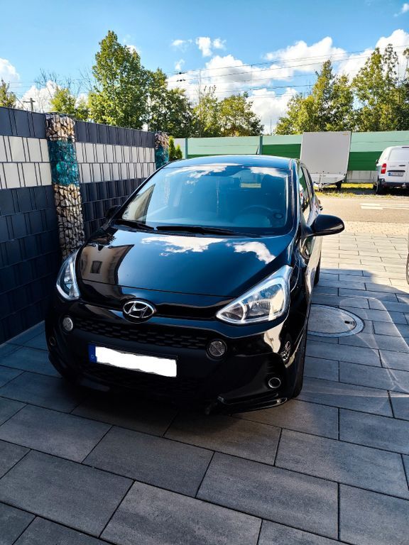 i10
