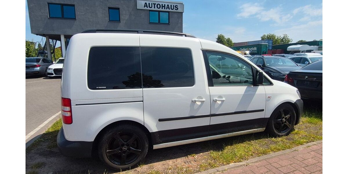 VW Caddy 150.000 km 8.999 &euro; Achim 28832