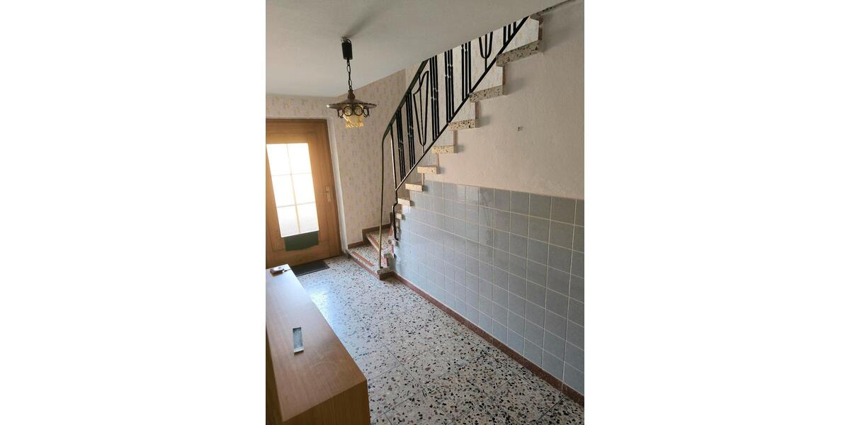 Doppelhaushälfte Wunsiedel - 4 Zimmer, 130 m&sup2;, 99.999&euro; | Angebot:26763214