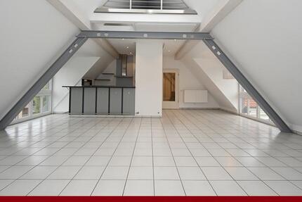 Besondere Architekten-Wohnung nahe der Altstadt! Neumarkt