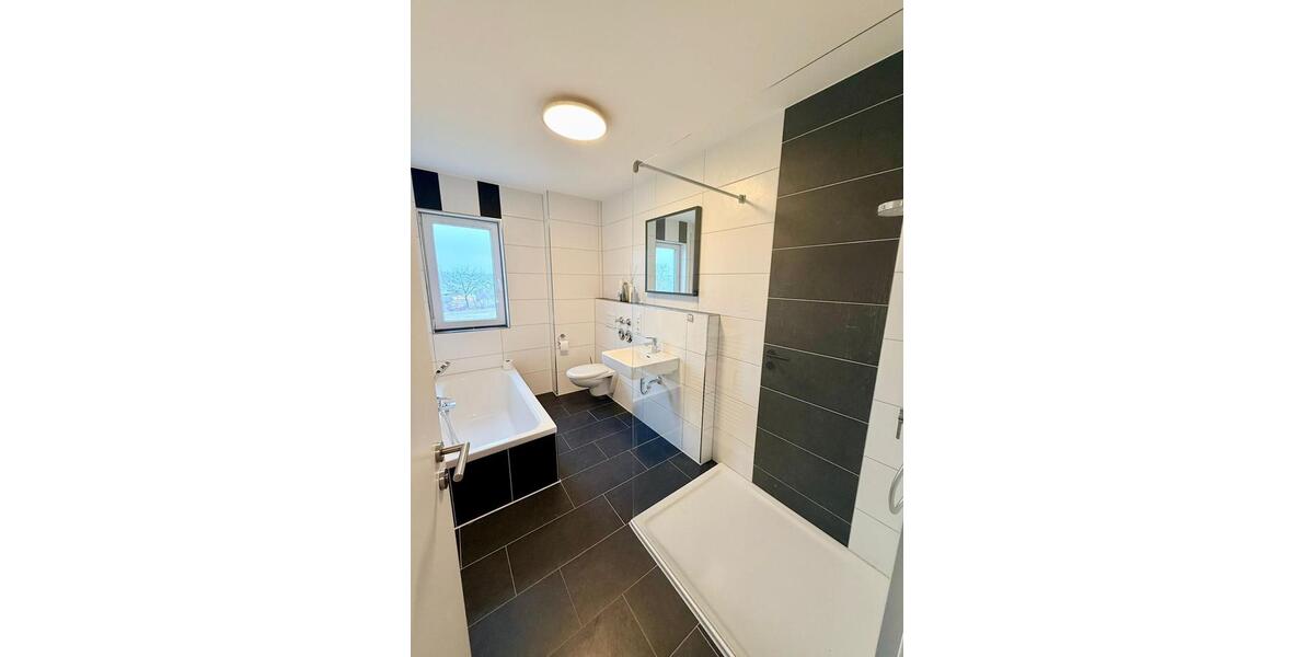 Etagenwohnung Regenstauf - 3 Zimmer, 145 m&sup2;, 1.650&euro; | Angebot:24560762