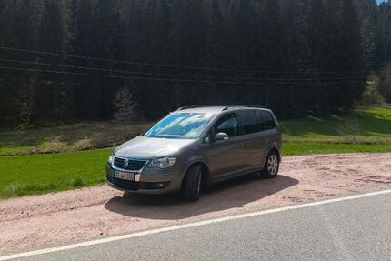 VW Touran 153.000 km 5.500 &euro; Vöhrenbach 78147
