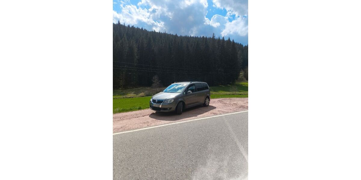 VW Touran 153.000 km 6.000 &euro; Vöhrenbach 78147