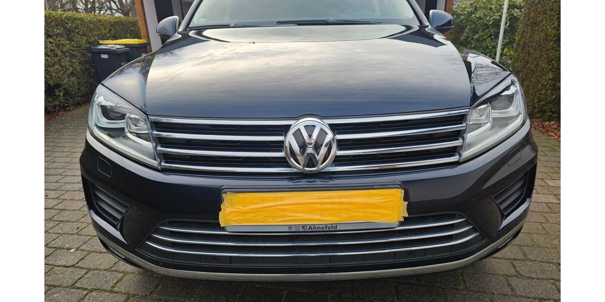VW Touareg 84.988 km 28.000 &euro; Holthusen 19075