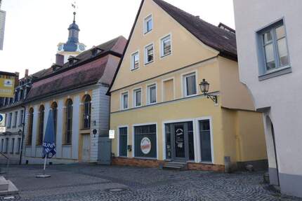 Gepflegtes, großzügiges Mehrfamilienhaus mit Gewerbe in 91522 Ansbach zimmer