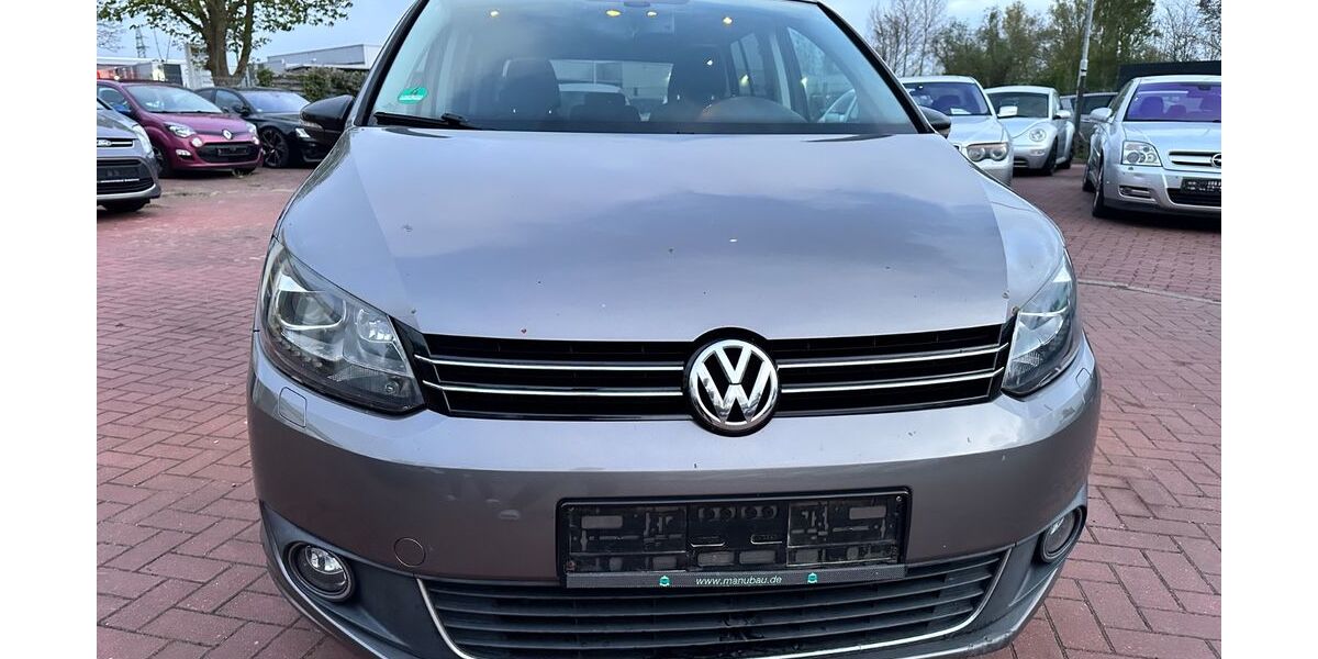 VW Touran 243.000 km 5.700 &euro; Lübeck 23560