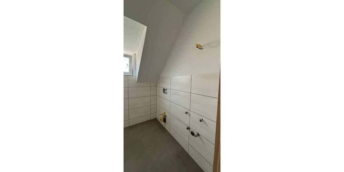 Dachgeschoßwohnung Ilshofen - 3.5 Zimmer, 66 m&sup2;, 950&euro; | Angebot:25376686