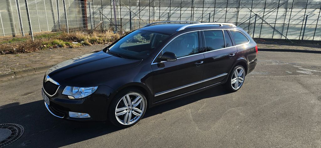 Skoda Superb 147.000 km 10.900 &euro; Bonn 53123