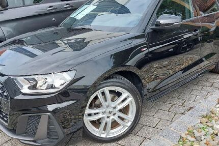 Audi A1 28.400 km 21.500 &euro; Hechingen 72379