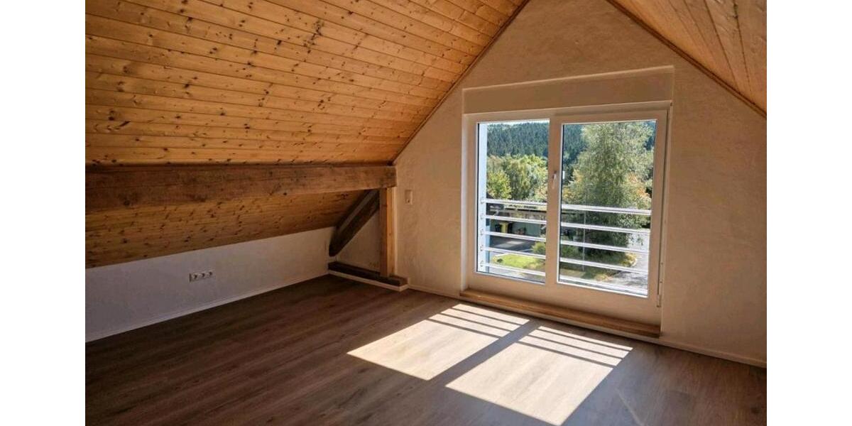 Einfamilienhaus Hellenthal - 3 Zimmer, 112 m&sup2;, 1.150&euro; | Angebot:24429830