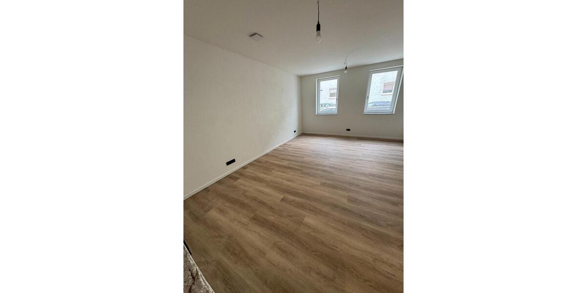 Erdgeschoßwohnung Dittelbrunn - 3 Zimmer, 83 m&sup2;, 1.050&euro; | Angebot:26640898