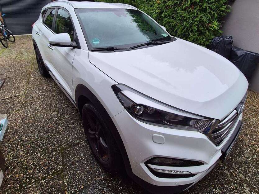Hyundai TUCSON 81.000 km 16.999 € Mühlheim am Main 63165