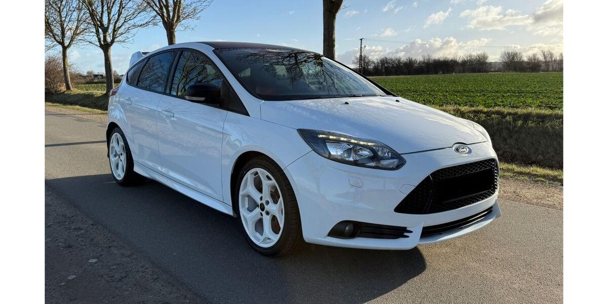 Ford Focus 129.000 km 10.950 &euro; Kröpelin 18236