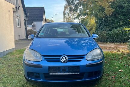 VW Golf 216.035 km 2.500 &euro; Duisburg 47198