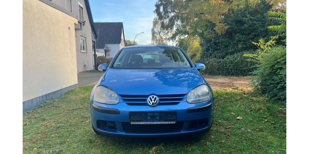 VW Golf 216.035 km 2.500 &euro; Duisburg 47198