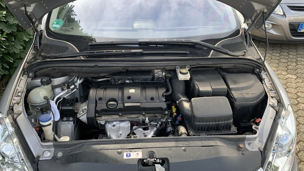 307