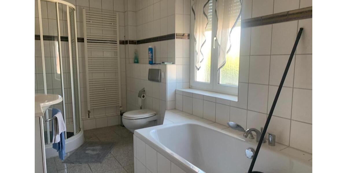 Doppelhaushälfte Giengen an der Brenz - 5 Zimmer, 120 m&sup2;, 1.500&euro; | Angebot:25774773