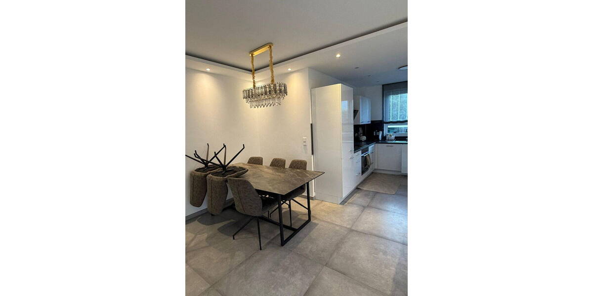 Etagenwohnung Erlensee Langendiebach - 4 Zimmer, 97 m&sup2;, 1.450&euro; | Angebot:26867383