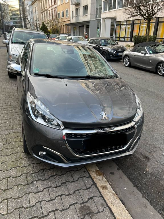 Peugeot 208 79.000 km 8.000 € Frankfurt am Main 60437