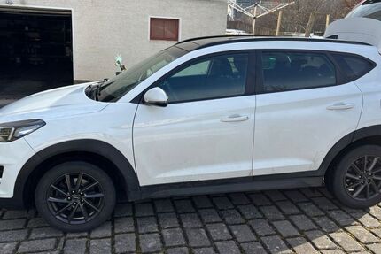 Hyundai TUCSON 71.500 km 20.900 &euro; Mühlheim an der Donau 78570