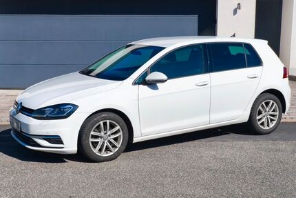 VW Golf 95.000 km 15.500 &euro; Pressig 96332