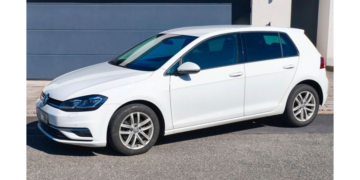 VW Golf 95.000 km 15.500 &euro; Pressig 96332
