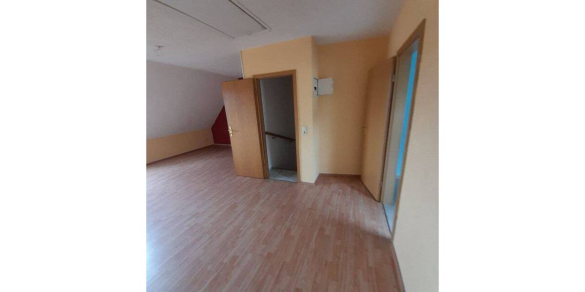 Geräumige Doppelhaushäfte mit toller Aussicht - Doppelhaushälfte Neumark | Angebot:24042359