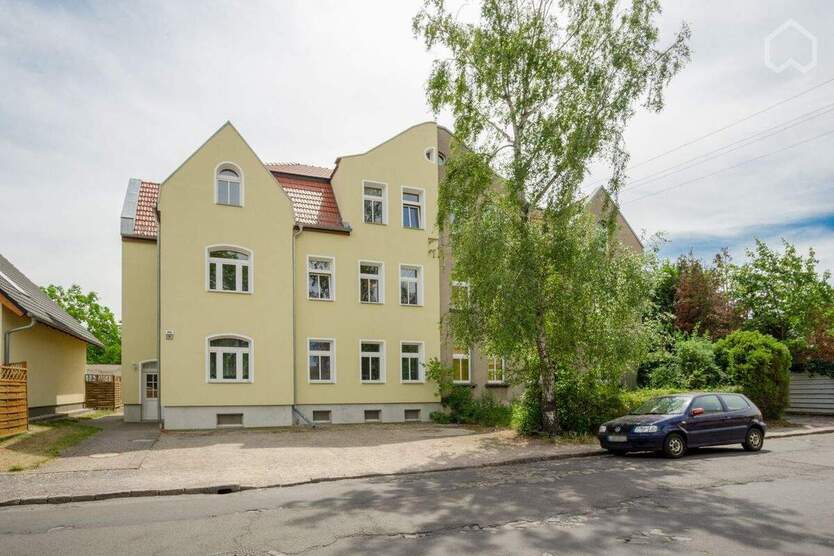 Helle 4-RW mit Kamin und Einbauküche 4 zimmer