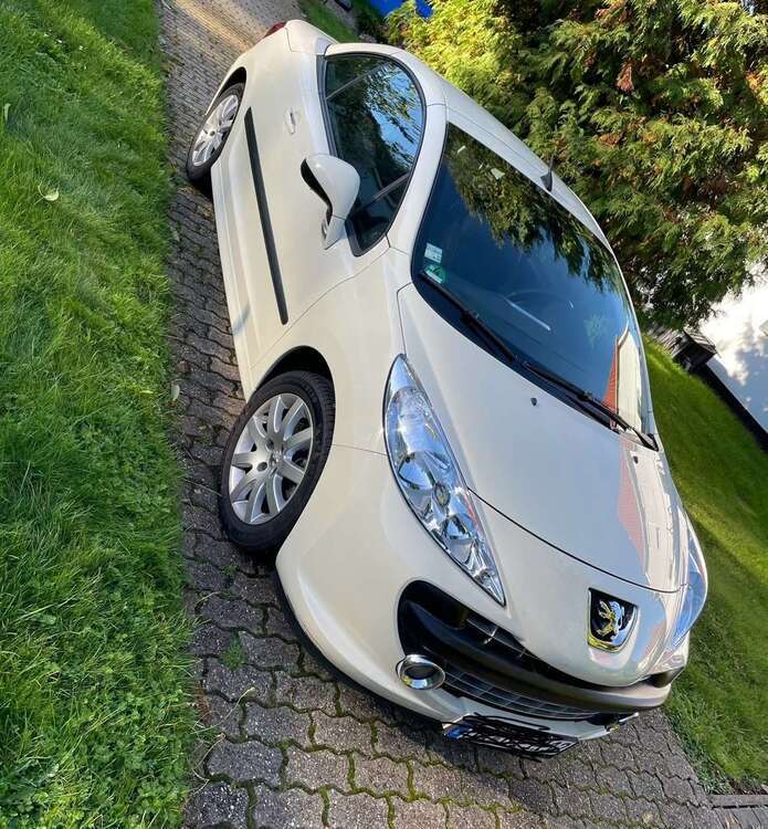 Peugeot 207 118.931 km 4.500 € Mannheim 68161