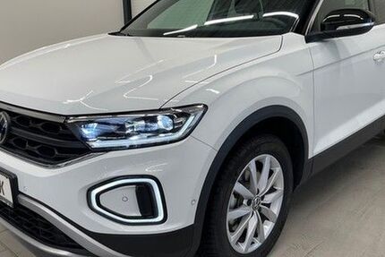VW T-Roc 25.401 km 33.780 € Cloppenburg 49661