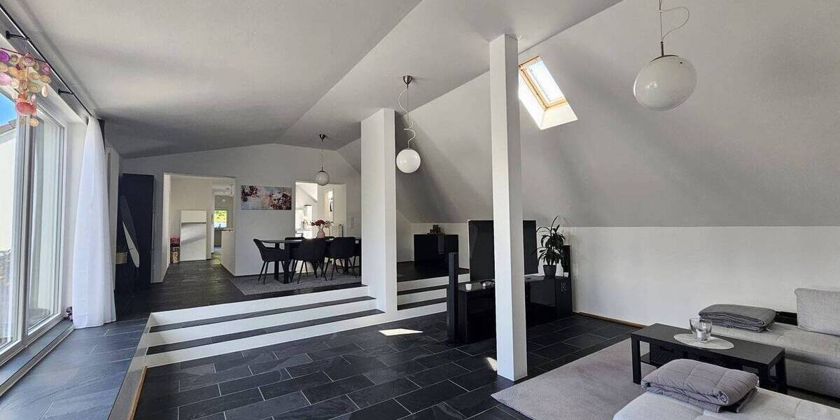 Etagenwohnung Bitburg - 5 Zimmer, 177 m&sup2;, 1.220&euro; | Angebot:25693098