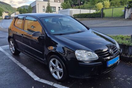 VW Golf 214.000 km 1.990 &euro; Zell 56856