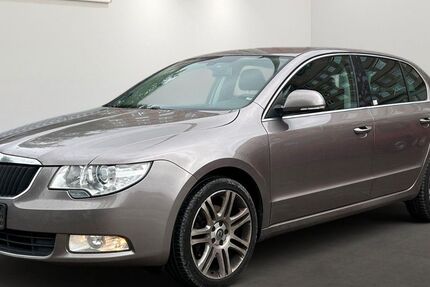 Skoda Superb 331.652 km 3.999 € Berlin 12681