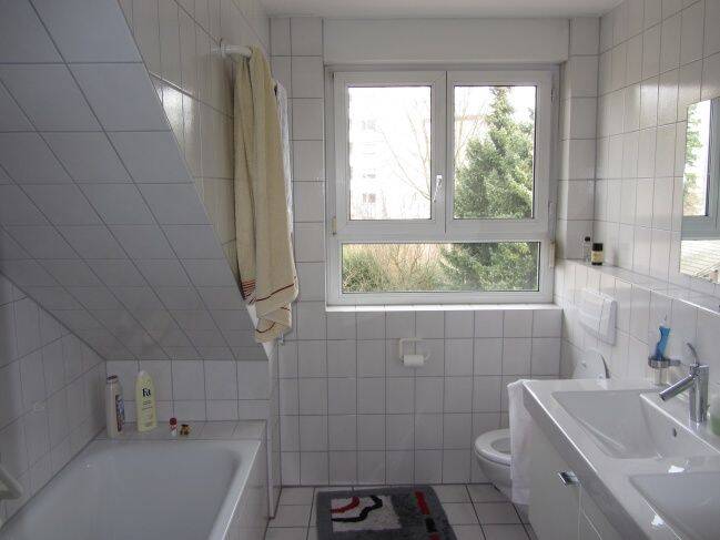 Etagenwohnung Bad Krozingen - 3 Zimmer, 112 m&sup2;, 1.350&euro; | Angebot:26834811