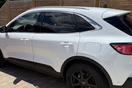 Ford Kuga 66.000 km 17.900 &euro; Syrgenstein 89428